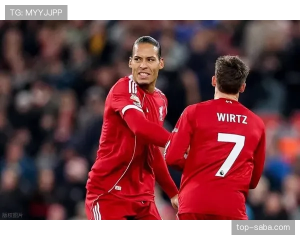 利物浦高位逼抢右路出球，本赛季压制强度较上赛季显著提升